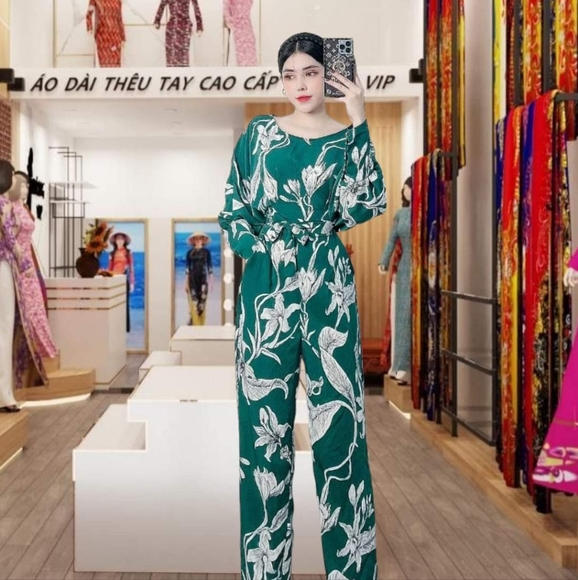 Jumpsuits - Picture 5 of 8